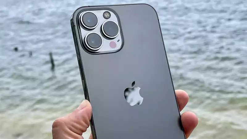 iPhone13Pro - Apple is fixing the worst of the camera