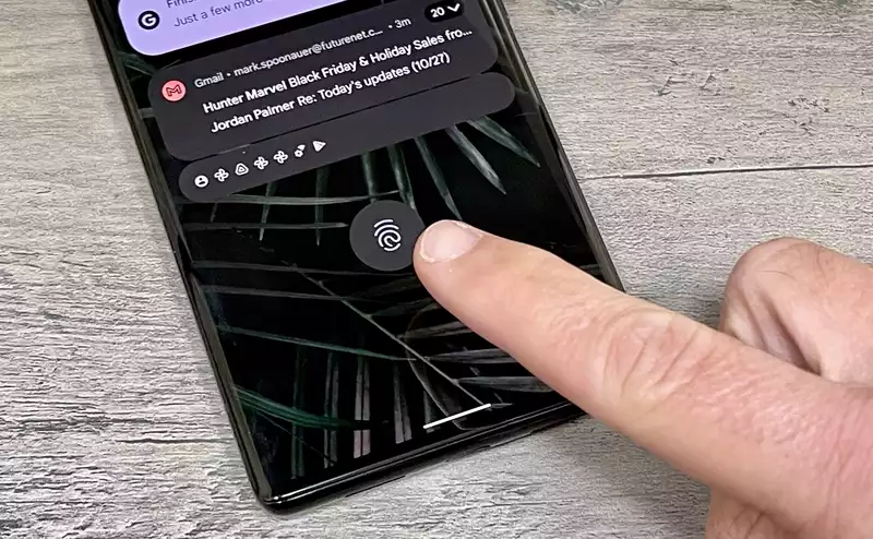 Google Pixel 6 Fingerprint Disaster - If your battery dies, it can stop working