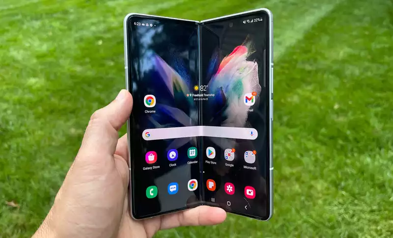 Samsung Galaxy Z Fold 3 battery life is tested, it is not great