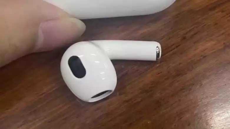 AirPods3 leak shows earbuds without the key features of airpods Pro